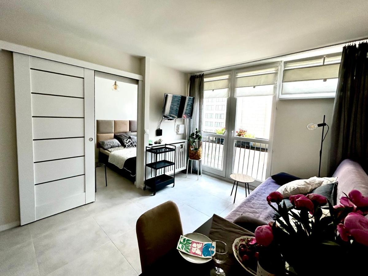 Sky Apartment Comfy Suite Pereca Warschau Buitenkant foto